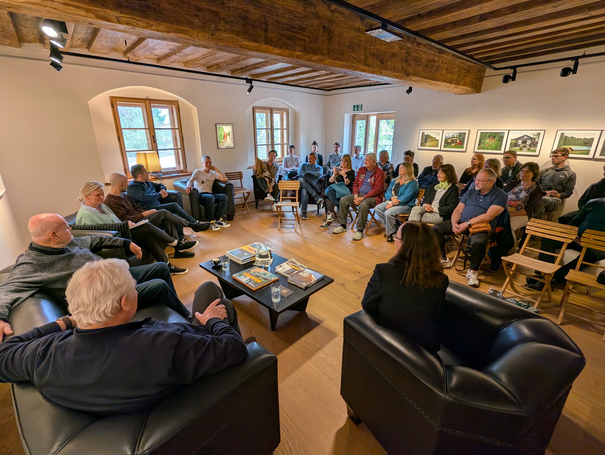 Searching Paradise – Landschaftsfotografie, Artist Talk, Sonntag, 6. April 2025, 16:00, Photo: Konrad Stania