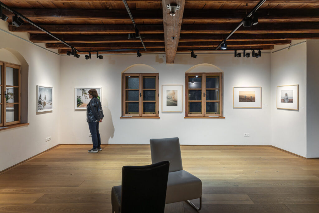 Ausstellung Searching Paradise, Reiner Riedler, Florian Voggeneder Bild: (c) Michael Seirer